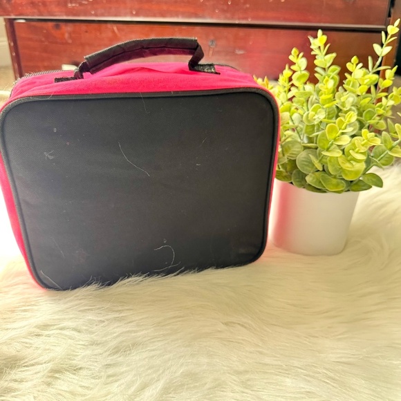 Justice “Girls Can Change the World” Sequin Lunchbox – Pink & Black - Picture 4 of 8